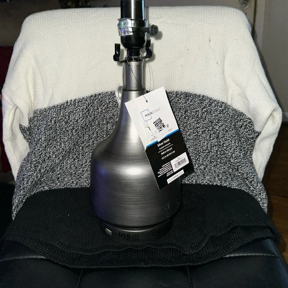 Lamp - Picture 1 of 4
